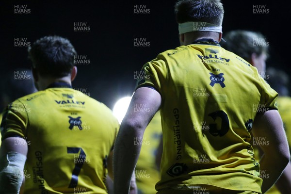 160126 - Dragons v Newcastle Red Bulls - European Rugby Challenge Cup - Ben Carter of Dragons 