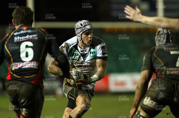 010117 - Newport Gwent Dragons v Ospreys - GuinnessPro12 -  Hanno Dirksen of Ospreys takes on Lewis Evans(6) and Ollie Griffiths of Dragons by Huw Evans Agency