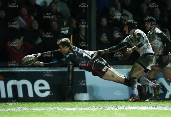 010117 - Newport Gwent Dragons v Ospreys, Guinness PRO12 -Pat Howard of Newport Gwent Dragons reach out in vain as he looks to score by Gareth Everett