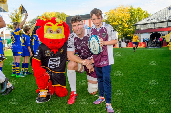 231022 - Dragons RFC v Ospreys - United Rugby Championship - Captain Will Rowlands of Dragons with match day mascot