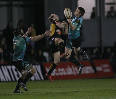 27.03.10 Dragons v Ospreys... Dragons' Will Harries and Ospreys' Dan Biggar compete for the ball. 