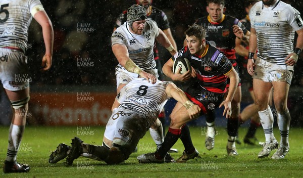 311217 - Dragons v Ospreys - Guinness PRO14 - Arwel Robson of Dragons is tackled by Olly Cracknell of Ospreys