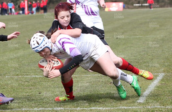 070413 - Dragons u18 Women v Ospreys u18 Women, Cross Keys - Ospreys Hannah Jones powers over to score try 