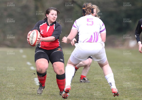 070413 - Dragons u18 Women v Ospreys u18 Women, Cross Keys - Dragons take on Ospreys in the game of a double header of regional u18 womens matches at Cross Keys 