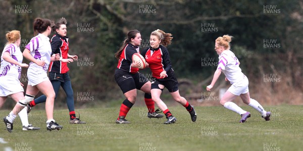 070413 - Dragons u18 Women v Ospreys u18 Women, Cross Keys - Dragons take on Ospreys in the game of a double header of regional u18 womens matches at Cross Keys 