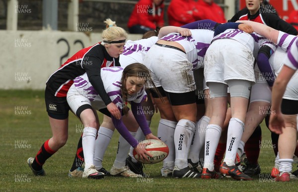 070413 - Dragons u18 Women v Ospreys u18 Women, Cross Keys - Dragons take on Ospreys in the game of a double header of regional u18 womens matches at Cross Keys 