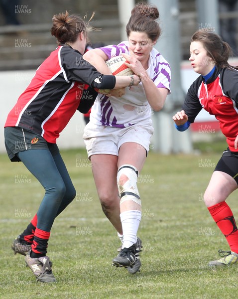 070413 - Dragons u18 Women v Ospreys u18 Women, Cross Keys - Dragons take on Ospreys in the game of a double header of regional u18 womens matches at Cross Keys 