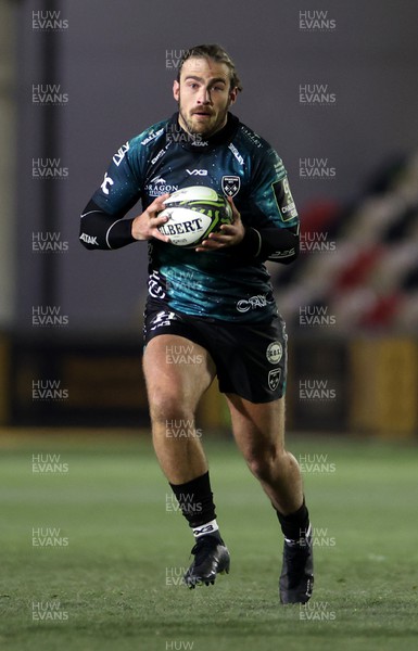 171222 - Dragons v Pau - EPCR Challenge Cup - Max Clark of Dragons 