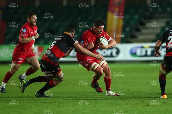 171117 Dragons v Wasps - Anglo-Welsh Cup -  Joshua Helps of Scarlets takes on Ben Roach of Dragons 