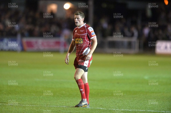 200913 - Newport Gwent Dragons v Scarlets - Rabo Pro Direct 12 - Rhys Priestland of Scarlets ( c ) Huw Evans Agency