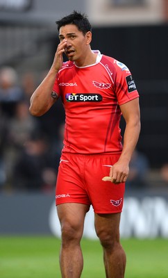 210815 - Newport-Gwent Dragons v Scarlets - Preseason Friendly -Regan King of Scarlets