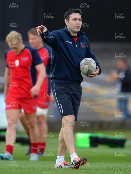 210815 - Newport-Gwent Dragons v Scarlets - Preseason Friendly -Scarlets assistant coach Stephen Jones