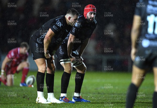211219 - Dragons v Scarlets - Guinness PRO14 - Elliot Dee and Cory Hill of Dragons