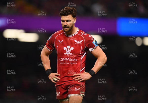 220423 - Dragons v Scarlets - United Rugby Championship - Johnny Williams of Scarlets looks dejected