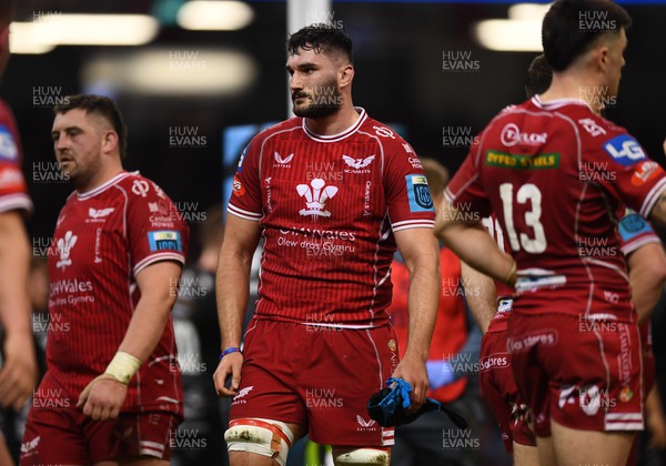 220423 - Dragons v Scarlets - United Rugby Championship - Iestyn Rees of Scarlets looks dejected