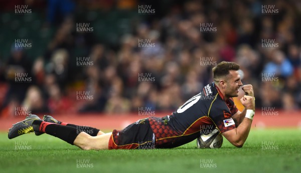 270419 - Dragons v Scarlets - Guinness PRO14 - Judgement Day - Josh Lewis of Dragons score try