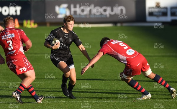 290820 - Dragons v Scarlets - Guinness PRO14 - Will Talbot-Davies of Dragons is tackled by Lewis Rawlins of Scarlets
