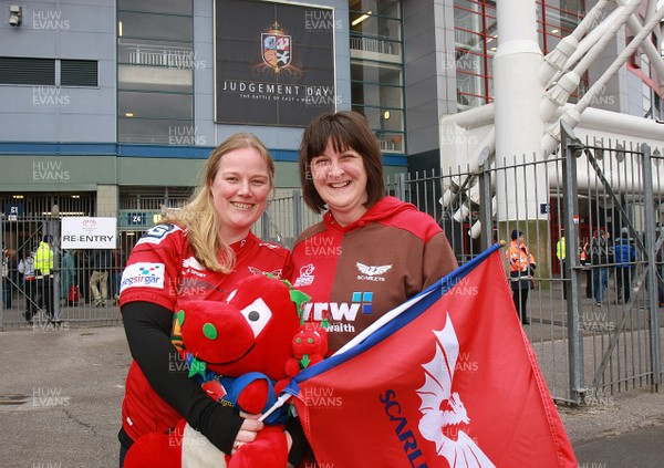 300313 Newport Gwent Dragons v Scarlets - RaboDirectPro12 -Scarlets' supporters arrive for Judgement Day