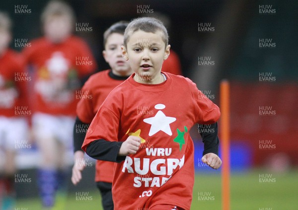 300313 Newport Gwent Dragons v Scarlets - RaboDirectPro12 -WRU Rugby Stars coaching session