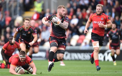 080918 - Dragons v Southern Kings - Guinness PRO14 - Ross Moriarty of Dragons gets into space