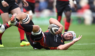 080918 - Dragons v Southern Kings - Guinness PRO14 - Ollie Griffiths of Dragons scores try