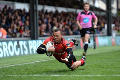 080918 - Dragons v Southern Kings - Guinness PRO14 - Godlen Masimla of Southern Kings runs in to score try