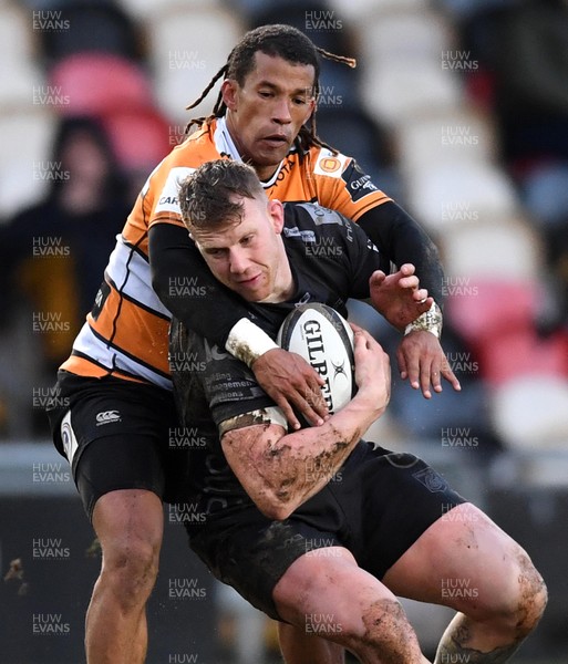 290220 - Dragons v Cheetahs - Guinness PRO14 - Jack Dixon of Dragons is tackled by Clayton Blommetjies of Cheetahs