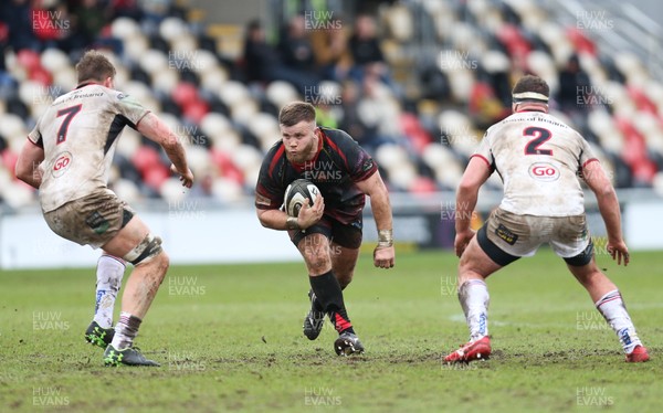 030319 - Dragons v Ulster, Guinness PRO14 - Rhys Lawrence of Dragons takes on Jordi Murphy of Ulster and Rob Herring of Ulster