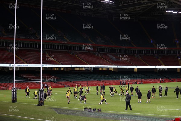 130321 - Dragons v Ulster - Guinness PRO14 - Dragons warm up in the Principality Stadium