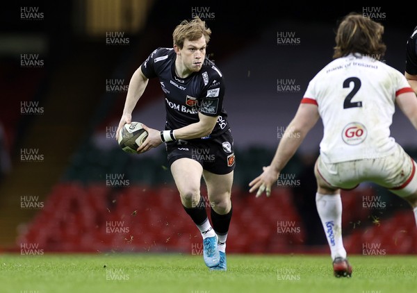 130321 - Dragons v Ulster - Guinness PRO14 - Nick Tompkins of Dragons