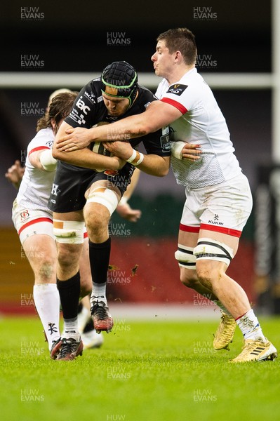 130321 - Dragons v Ulster - Guinness PRO14 - Joe Maksymiw of Dragons is tackled by Nick Timoney of Ulster and John Andrew of Ulster