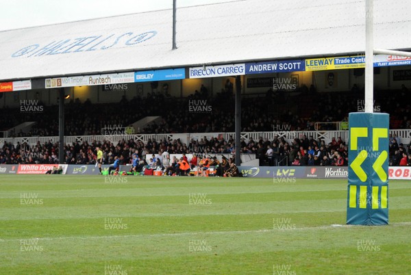 161113 - Newport Gwent Dragons v London Wasps - LV Cup -Rodney Parade