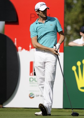 21.11.09 - Dubai World Championships 2009... Gregory Bourdy of France tees off on the par 4 16th. 