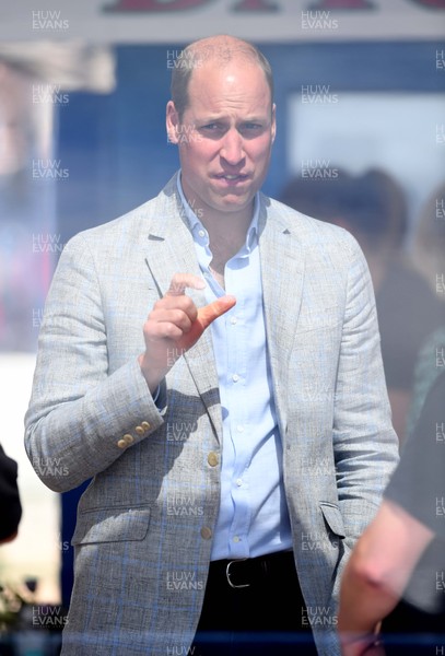 050820 -  The Duke of Cambridge, HRH Prince William during a visit to Marco's Cafe in Barry Island, South Wales