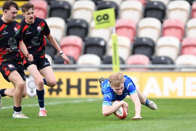 270426 - Dyffryn Taf v Bro Morgannwg - Road to Principality Finals - Boys U18s Cup - Connor Williams of Bro Morgannwg scores a try