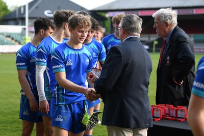 270426 - Dyffryn Taf v Bro Morgannwg - Road to Principality Finals - Boys U18s Cup - Bro Morgannwg players collect their medals