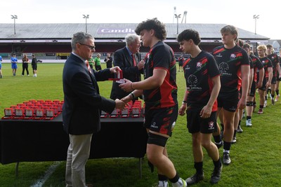 270426 - Dyffryn Taf v Bro Morgannwg - Road to Principality Finals - Boys U18s Cup - Dyffryn Taf players collect their medals at full time