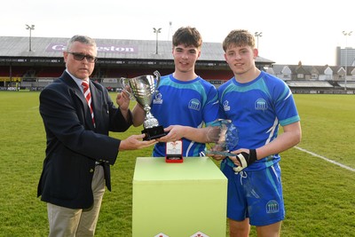270426 - Dyffryn Taf v Bro Morgannwg - Road to Principality Finals - Boys U18s Cup - Bro Morgannwg players celebrate lifting the trophy at full time