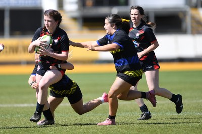 290426 - Dyffryn Taff v Bryncelynnog - Girls Schools Final U14 - Road To Principality Finals - Action during the match