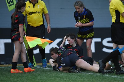 290426 - Dyffryn Taff v Bryncelynnog - Girls Schools Final U14 - Road To Principality Finals - Action during the match