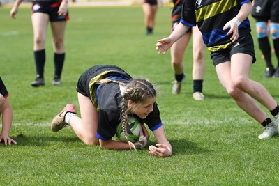 290426 - Dyffryn Taff v Bryncelynnog - Girls Schools Final U14 - Road To Principality Finals - Action during the match