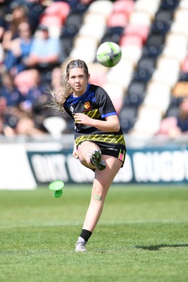 290426 - Dyffryn Taff v Bryncelynnog - Girls Schools Final U14 - Road To Principality Finals - Action during the match