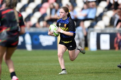290426 - Dyffryn Taff v Bryncelynnog - Girls Schools Final U14 - Road To Principality Finals - Action during the match