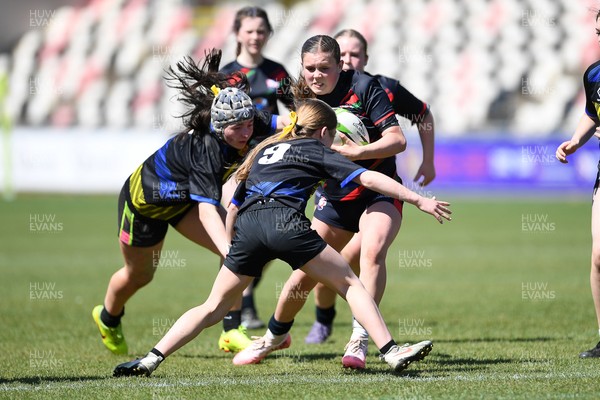 290426 - Dyffryn Taff v Bryncelynnog - Girls Schools Final U14 - Road To Principality Finals - Action during the match