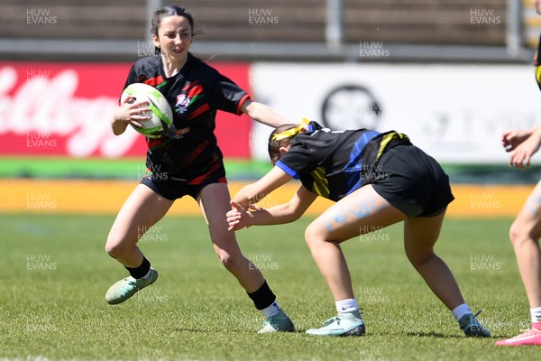 290426 - Dyffryn Taff v Bryncelynnog - Girls Schools Final U14 - Road To Principality Finals - Action during the match