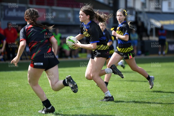 290426 - Dyffryn Taff v Bryncelynnog - Girls Schools Final U14 - Road To Principality Finals - Action during the match