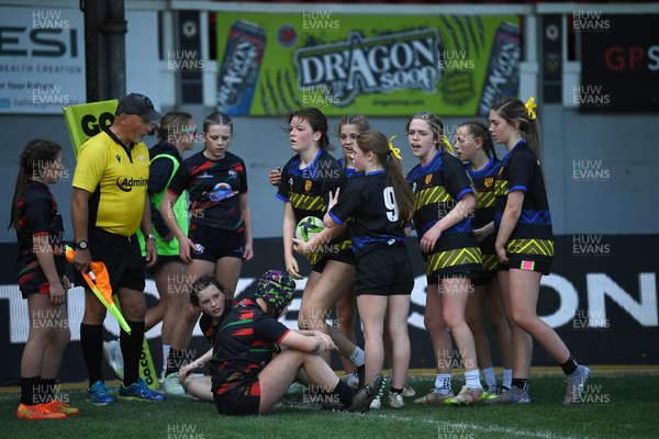 290426 - Dyffryn Taff v Bryncelynnog - Girls Schools Final U14 - Road To Principality Finals - Action during the match