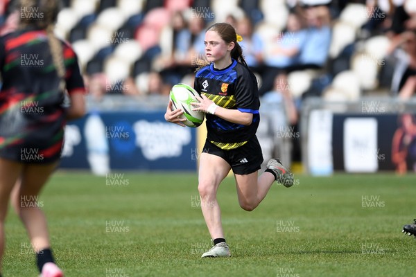 290426 - Dyffryn Taff v Bryncelynnog - Girls Schools Final U14 - Road To Principality Finals - Action during the match
