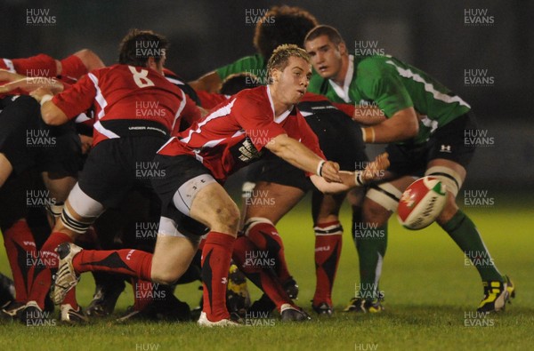 15.10.09 - East Wales Under 20 v West Wales Under 20 - West's Gareth Davies. 