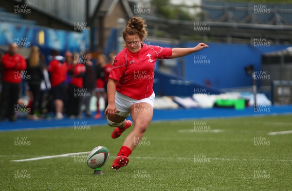 300417 - Under 18s Girls Rugby - East Wales v West Wales - Lleucu George of West Wales kicks a goal